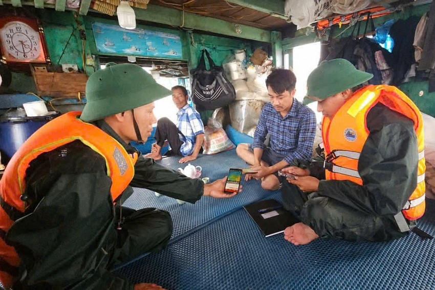 Bộ đội Biên phòng thành phố Hải Phòng khẩn trương ứng phó, chủ động bảo vệ ngư dân trước Bão số 4
