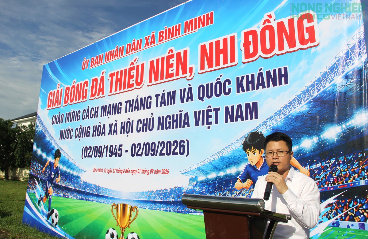 Xã Bình Minh từng bừng khai mạc giải bóng đá thiếu niên, nhi đồng chào mừng Quốc khánh 2/9 Xã Bình Minh từng bừng khai mạc giải bóng đá thiếu niên, nhi đồng chào mừng Quốc khánh 2/9