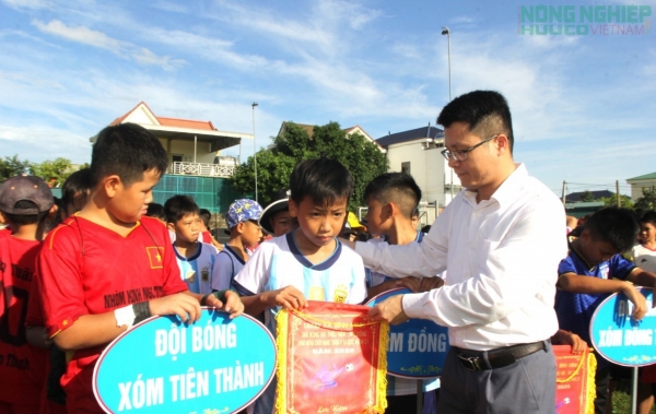 Xã Bình Minh từng bừng khai mạc giải bóng đá thiếu niên, nhi đồng chào mừng Quốc khánh 2/9