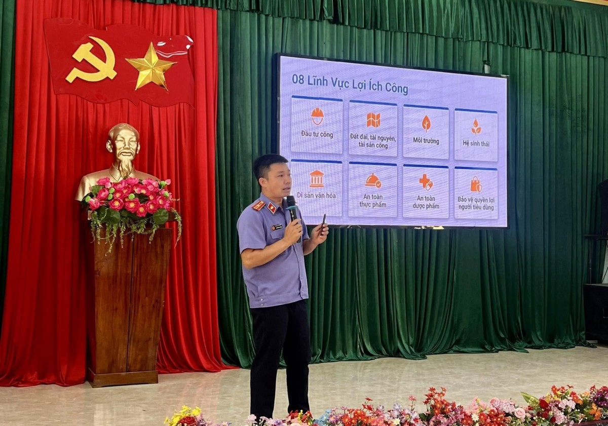 Tuyên truyền