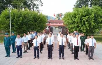 Từ những nén tâm hương đến trách nhiệm gìn giữ giá trị hôm nay