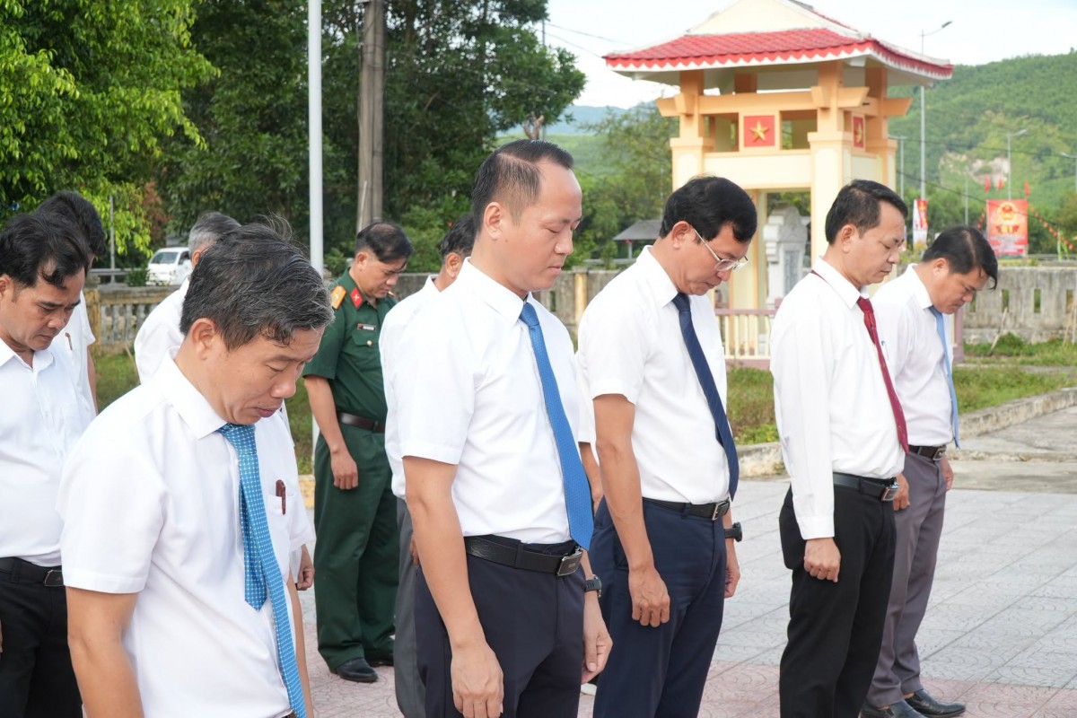 Từ những nén tâm hương đến trách nhiệm gìn giữ giá trị hôm nay anh hùng liệt sỹ