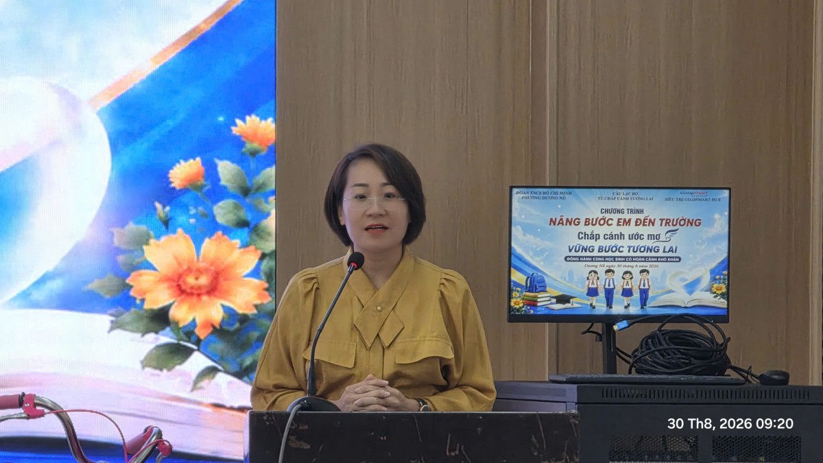 Nâng bước em đến trường - Tiếp sức cho học sinh khó khăn tại phường Dương Nỗ