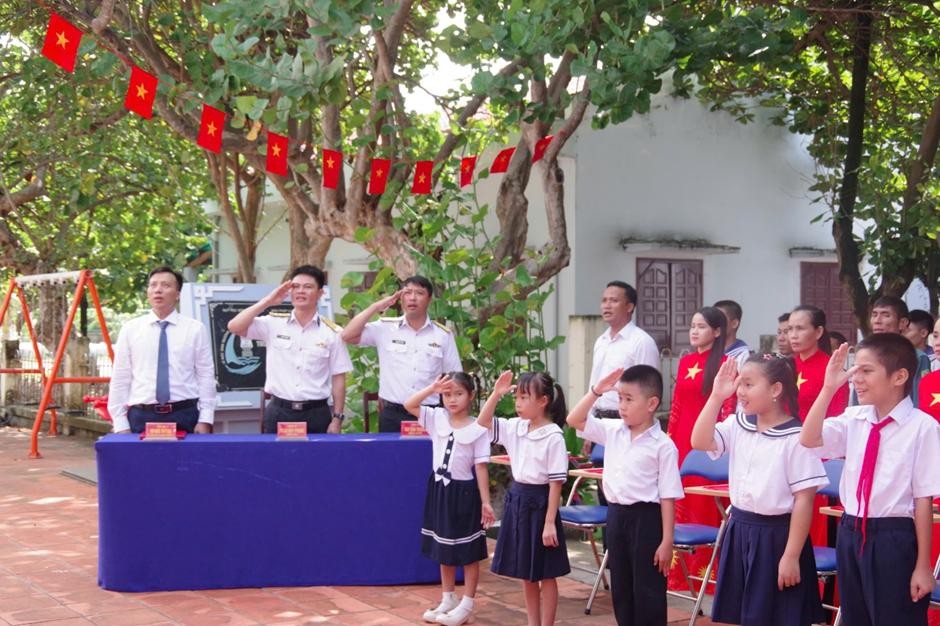 Tiếng trống khai trường giữa trùng khơi Trường Sa