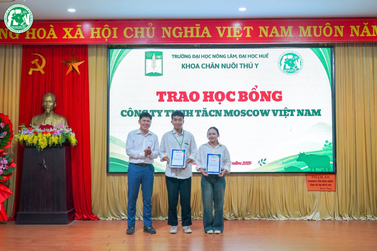 ĐH Nông Lâm - ĐH Huế: Khoa Chăn nuôi Thú y chào đón 353 tân sinh viên Khóa 60 ĐH Nông Lâm - ĐH Huế: Khoa Chăn nuôi Thú y chào đón 353 tân sinh viên Khóa 60