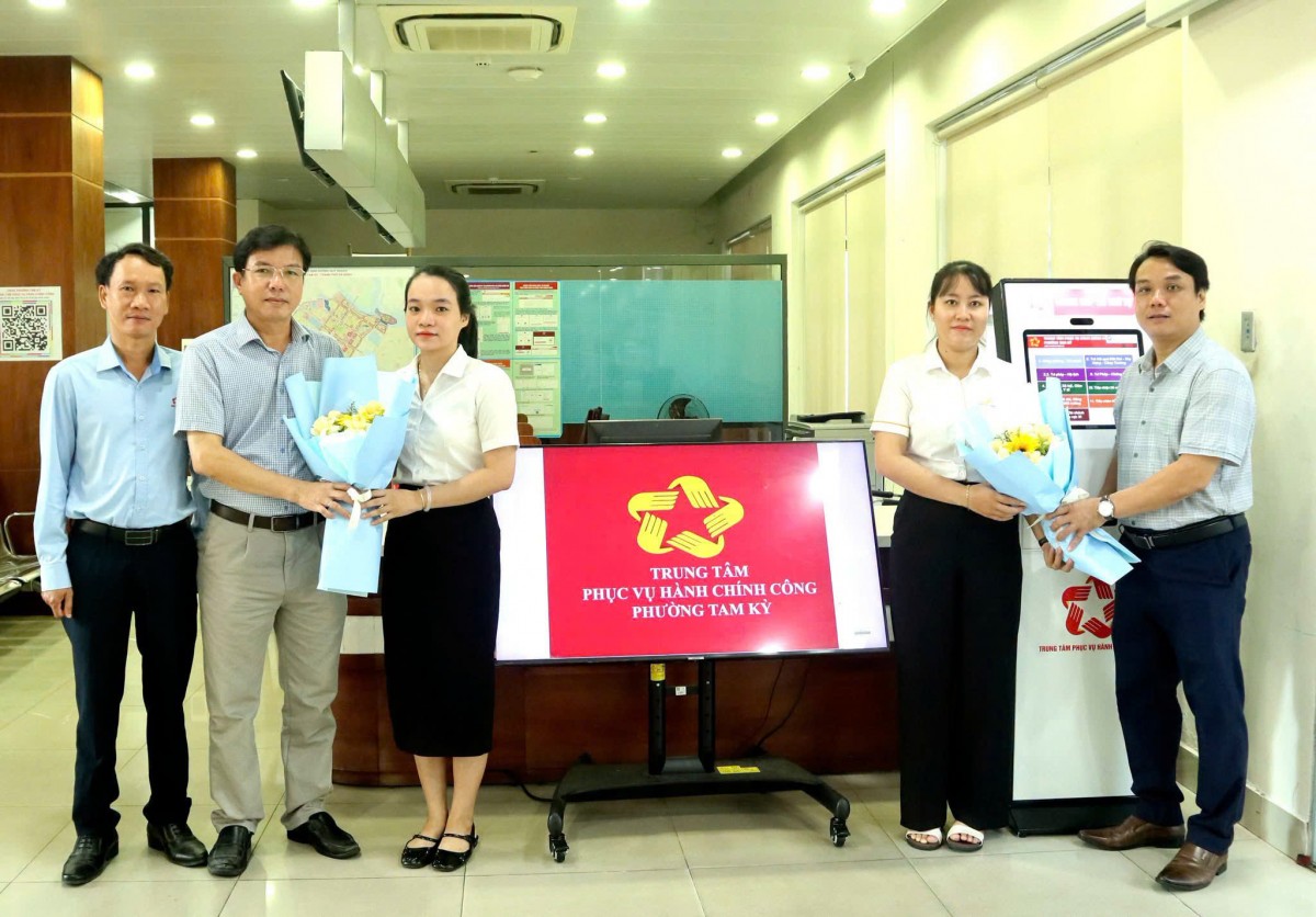 Nâng cao chất lượng phục vụ, hướng đến sự hài lòng của người dân và doanh nghiệp.