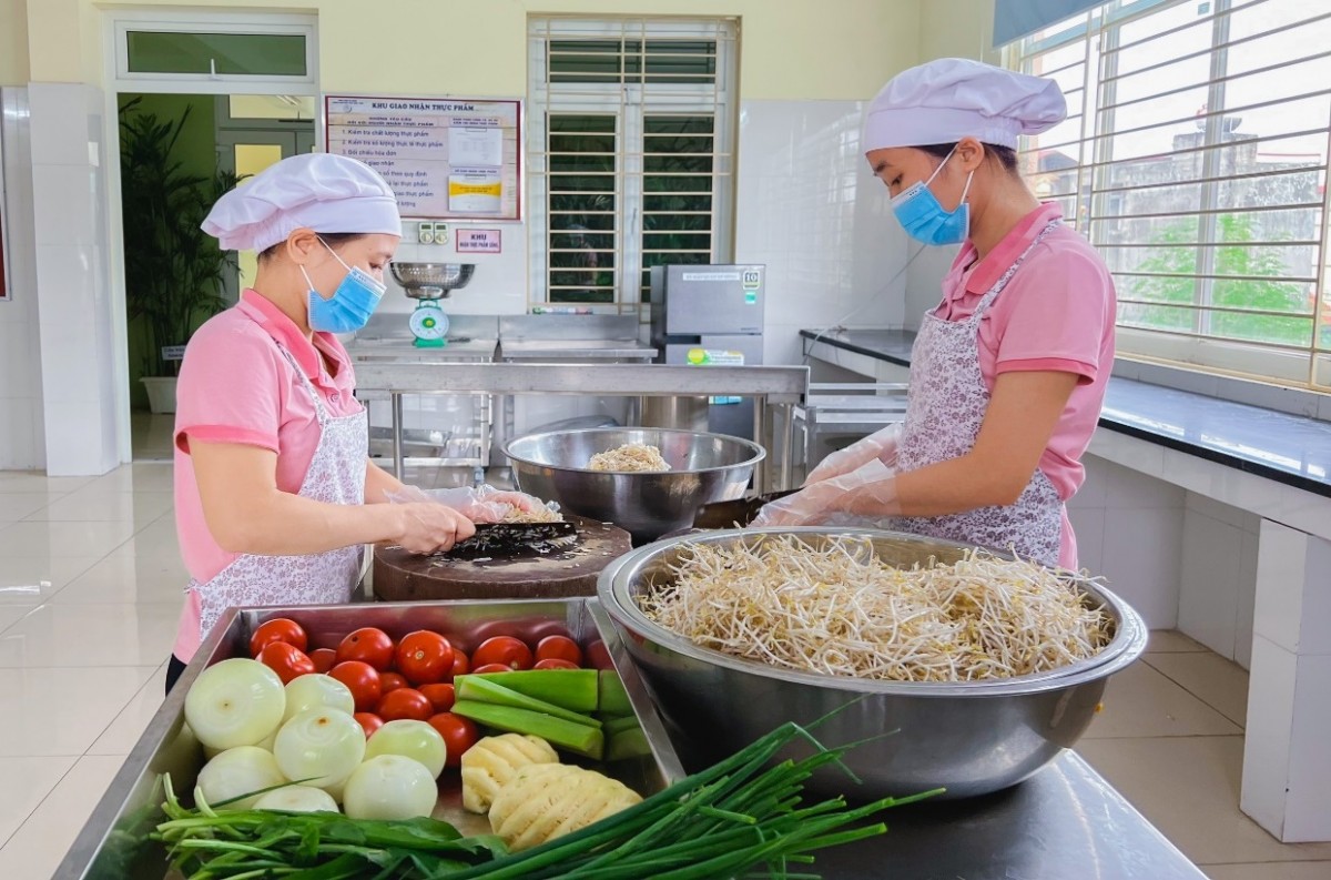 Tp. Huế tăng cường kiểm tra nguồn cung thực phẩm tại các cơ sở giáo dục
