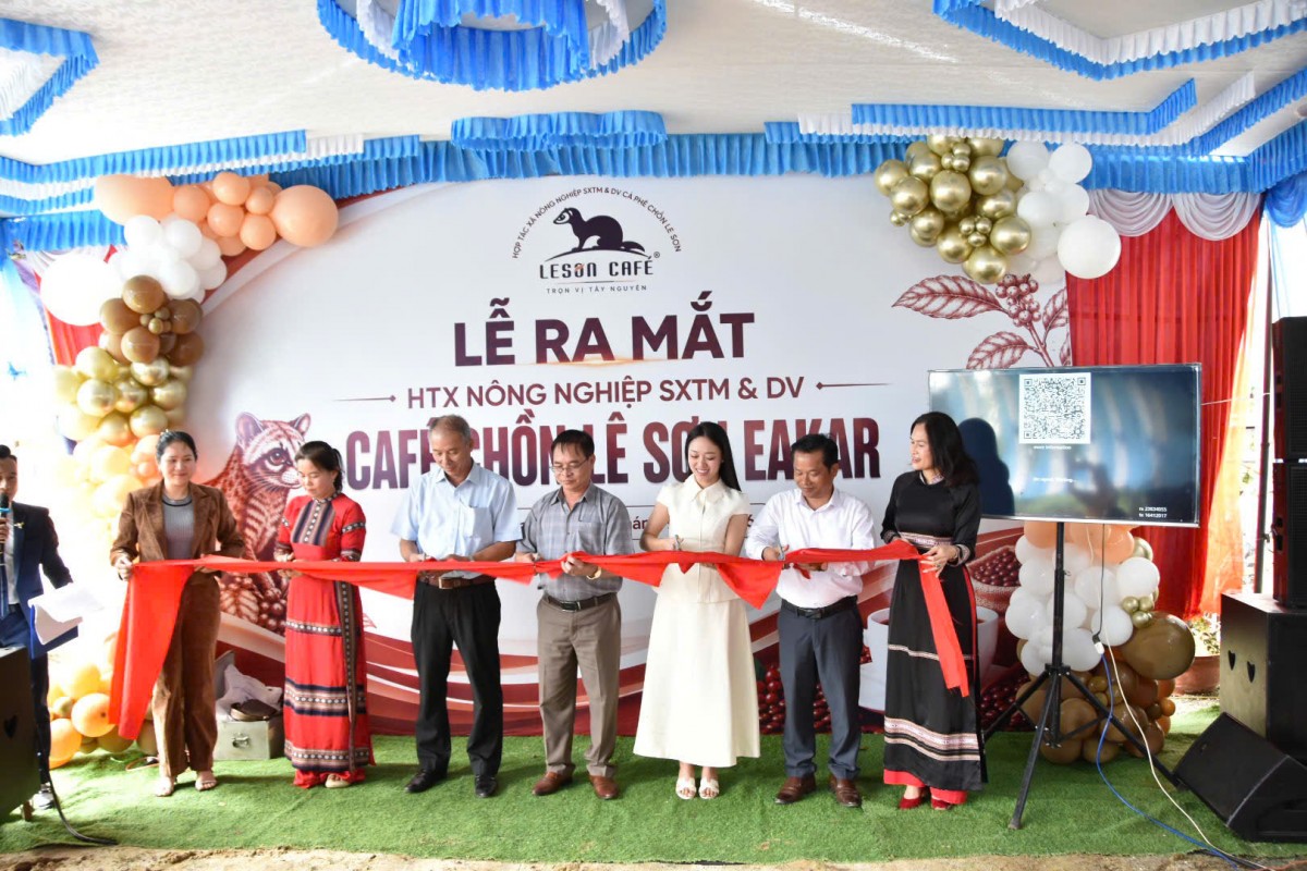 Xã Ea Kar ra mắt Hợp tác xã Nông nghiệp Sản xuất Thương mại, Dịch vụ Cà phê Chồn Lê Sơn