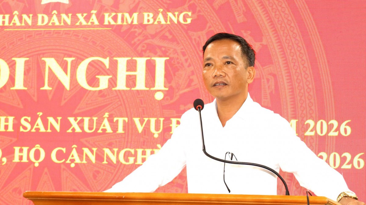 Ông Đặng Văn Tuấn, Ủy viên Ban Thường vụ Đảng ủy, Phó Chủ tịch UBND xã Kim Bảng, chủ trì hội nghị.