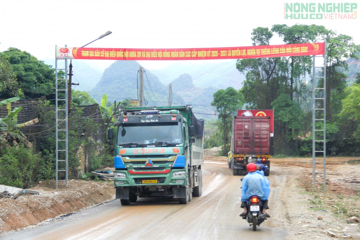 Chủ tịch Nghệ An phê bình 4 sở, ban ngành và hàng chục địa phương giải ngân vốn đầu tư công chưa tốt
