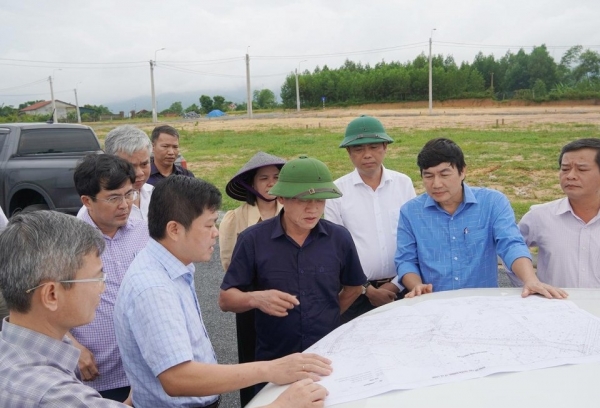 Quảng Trị: Kiểm tra Dự án di dời dân khẩn cấp ra khỏi vùng sạt lở núi, sạt lở bờ sông Gianh