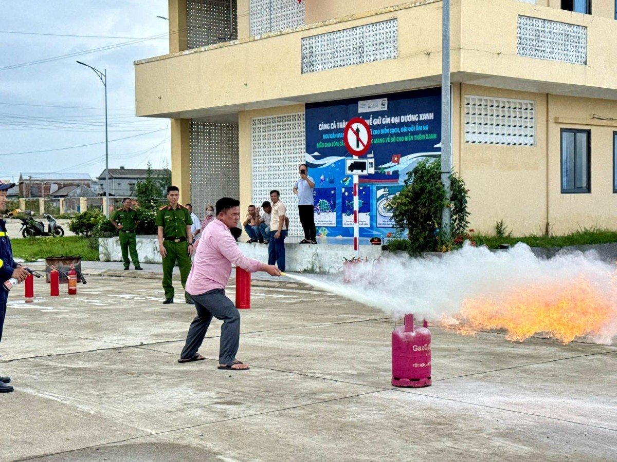 Tp. Huế: Phường Thuận An tăng cường chống khai thác IUU, bảo đảm an toàn tàu cá