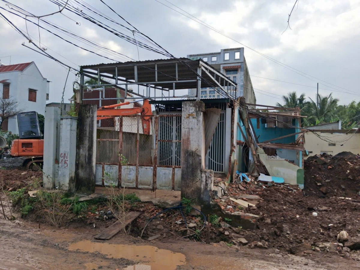 Đắk Lắk cưỡng chế và thu hồi đất để thực hiện dự án đường Hùng Vương tại phường Tân Lập