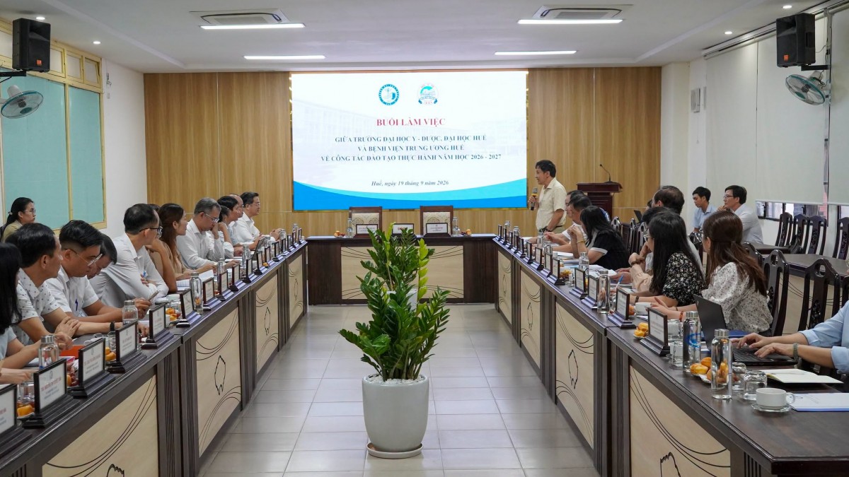 Tp. Huế: Hợp tác Viện - Trường, chuẩn hoá đào tạo vì nguồn nhân lực y tế chất lượng cao