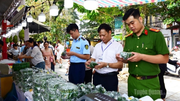 Tuyên Quang ra quân kiểm tra an toàn thực phẩm dịp Lễ hội Thành Tuyên 2026