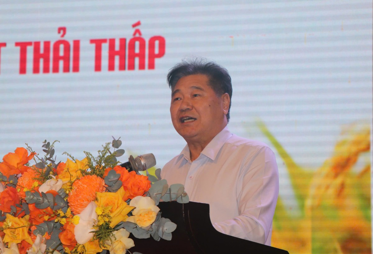 Nhân rộng mô hình canh tác lúa phát thải thấp gắn với tăng trưởng xanh