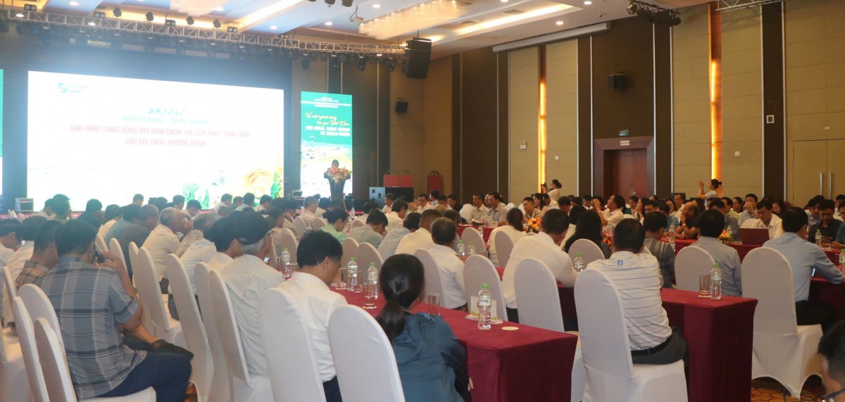 Khẳng định vai trò khuyến nông trong canh tác lúa phát thải thấp gắn với tăng trưởng xanh