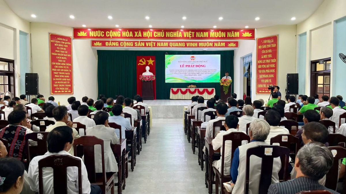 Nông dân thành phố Huế thi đua sản xuất giỏi, chung sức giảm nghèo bền vững