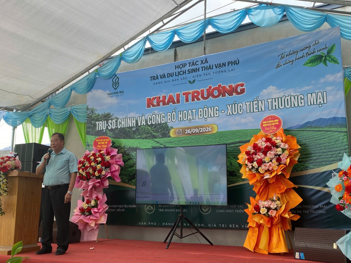 GS.TS. Đào Thanh Vân, Phó Chủ tịch Hiệp hội Nông nghiệp hữu cơ Việt Nam, Chủ tịch Hội Nông nghiệp hữu cơ Thái Nguyên phát biểu tại buổi lễ.