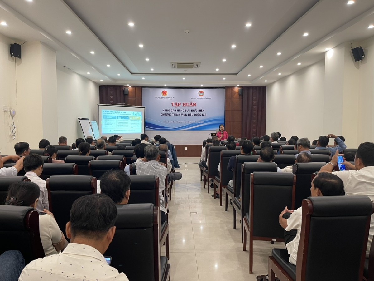 Cán bộ Hội Nông dân cơ sở tham gia lớp tập huấn nâng cao năng lực thực hiện Chương trình mục tiêu quốc gia tại Bàn Thạch.