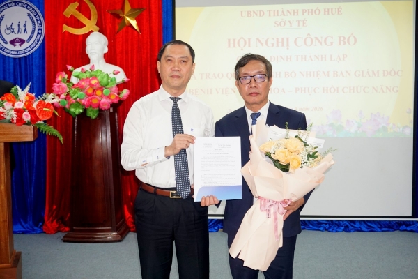 Tp. Huế: Ông Nguyễn Khoa Nguyên được bổ nhiệm Giám đốc BV Lão khoa - PHCN