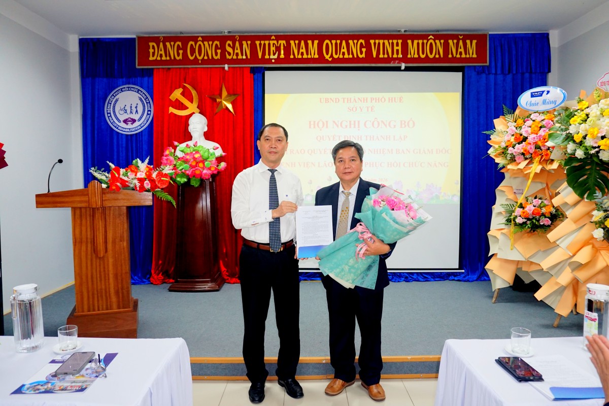 Tp. Huế: Ông Nguyễn Khoa Nguyên được bổ nhiệm Giám đốc BV Lão khoa - PHCN