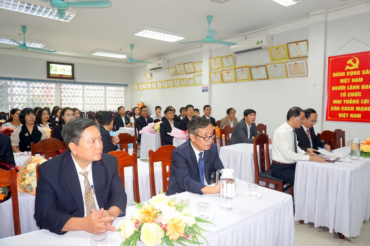 Tp. Huế: Ông Nguyễn Khoa Nguyên được bổ nhiệm Giám đốc BV Lão khoa - PHCN