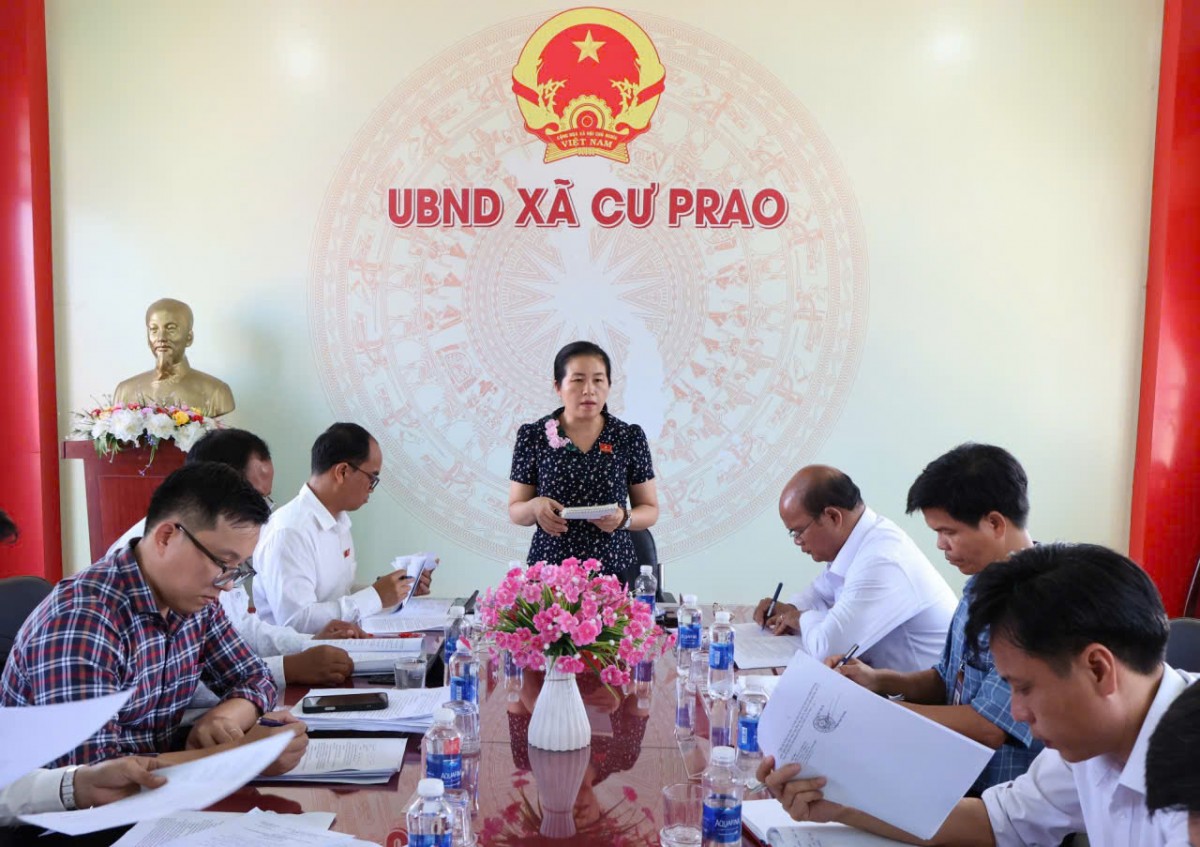 Đoàn giám sát giảm nghèo vùng đồng bào các dân tộc thiểu số tại xã Cư Prao tỉnh Đắk Lắk