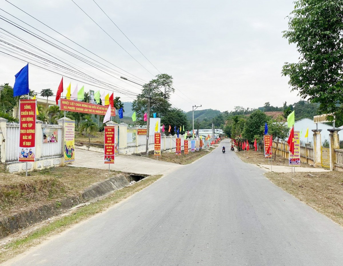 Việc phát huy hiệu quả nguồn vốn đầu tư công và các chương trình mục tiêu quốc gia đang góp phần từng bước hoàn thiện hạ tầng thiết yếu, phục vụ dân sinh và phát triển kinh tế - xã hội tại xã Phước Chánh.