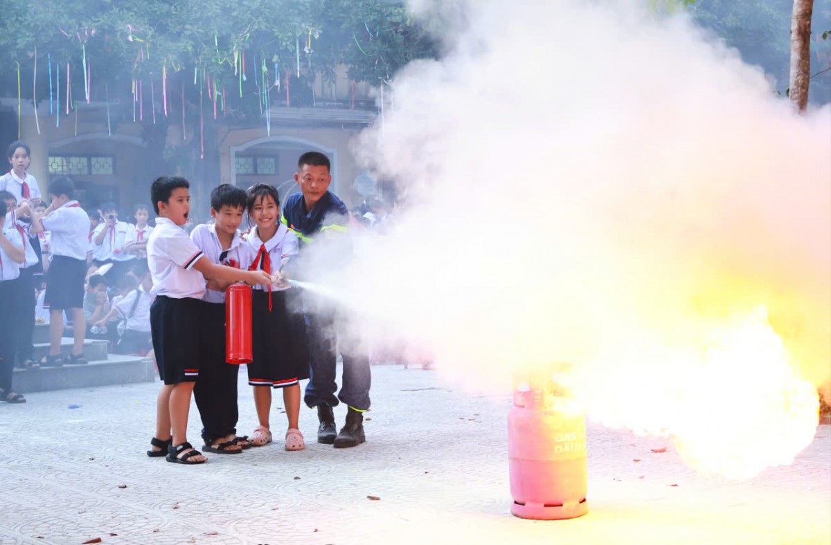 Tp. Huế: Chủ động phòng ngừa cháy, nổ, tai nạn từ môi trường học đường