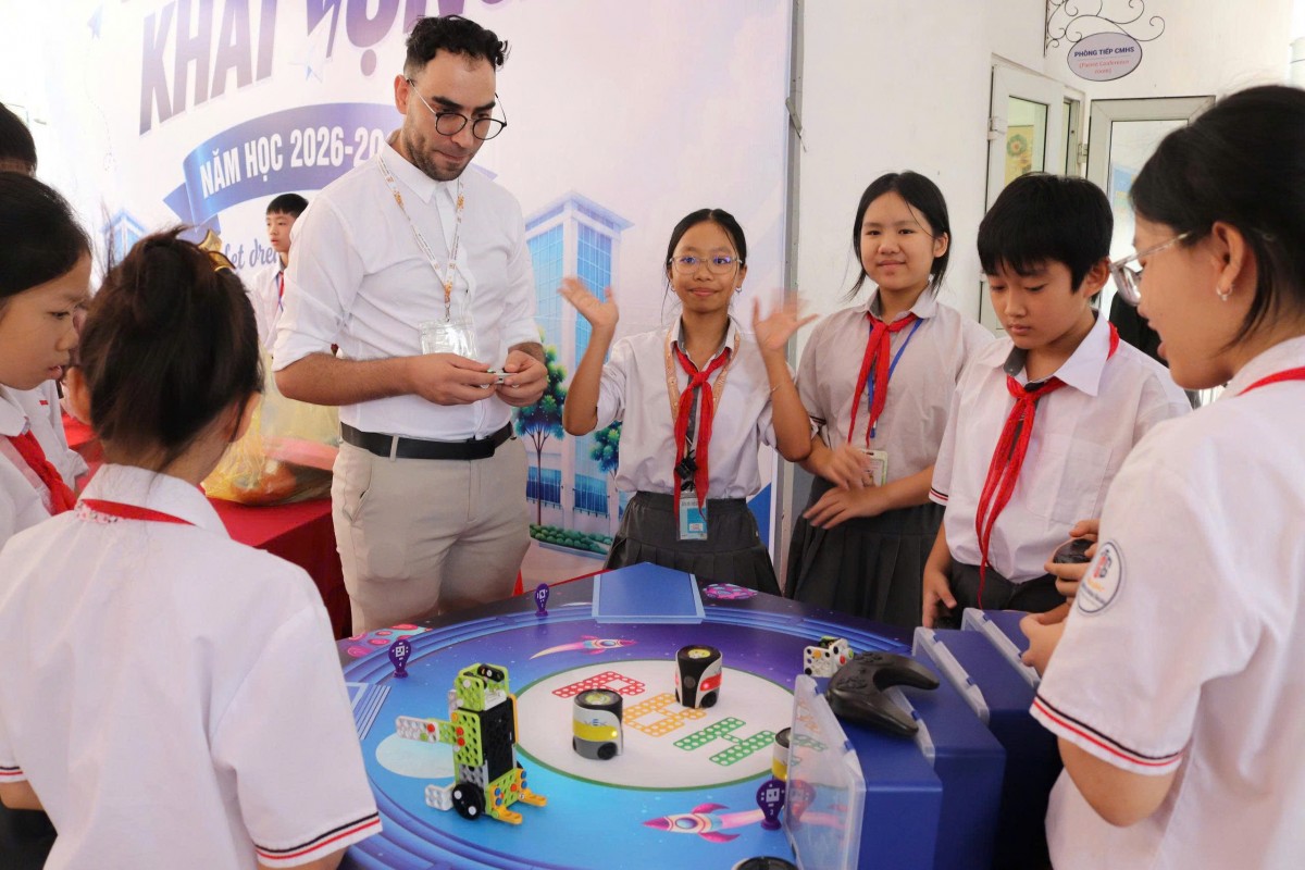Từ chiếc mũ rơm đến AI: Hành trình học tập không ngừng ở Phường Cầu Giấy - Thành phố Hà Nội