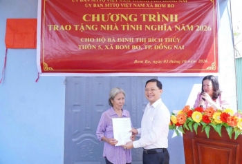 Đồng Nai: Xã Bom Bo trao mái ấm nghĩa tình cho gia đình vợ liệt sĩ