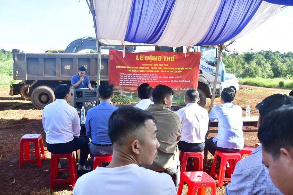 Lâm Đồng: Động thổ xây dựng tuyến đường giao thông liên xã Nâm N’Jang - Trường Xuân - Đắk N’Drung (cũ)