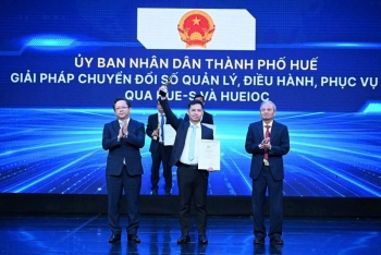 Tp. Huế được vinh danh chuyển đổi số xuất sắc, hướng tới phát triển bền vững