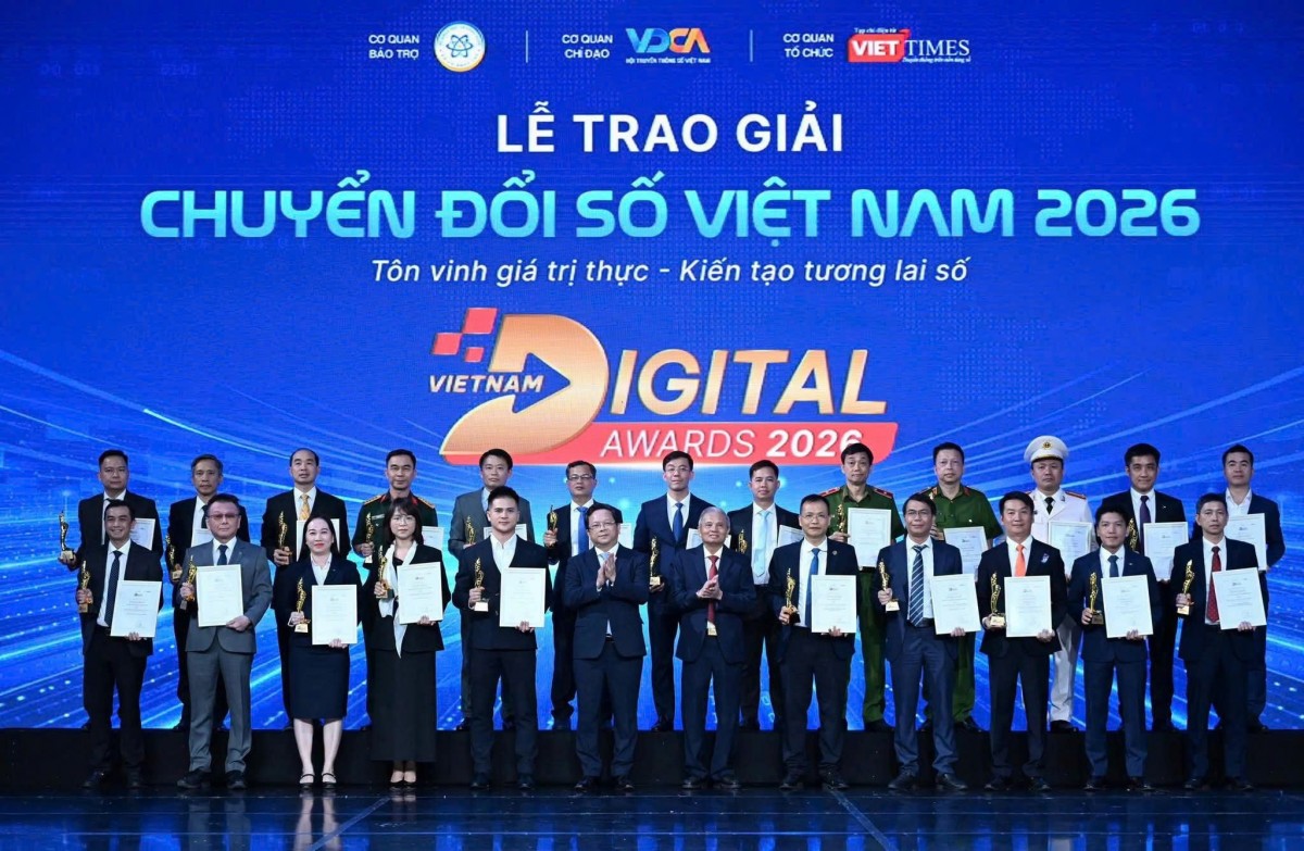 Tp. Huế được vinh danh chuyển đổi số xuất sắc, hướng tới phát triển bền vững