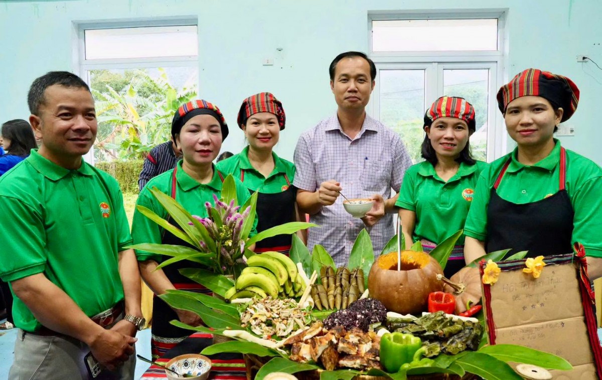 Tp. Huế: Xã A Lưới 1 lan tỏa hương vị núi rừng qua hội thi ẩm thực Tp. Huế: Xã A Lưới 1 lan tỏa hương vị núi rừng qua hội thi ẩm thực