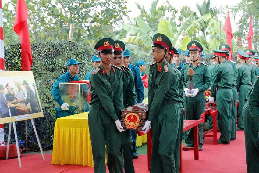 Hải Phòng trọng thể Lễ viếng, truy điệu và an táng 56 hài cốt liệt sĩ, đồng bào hy sinh tại Mả Chìa