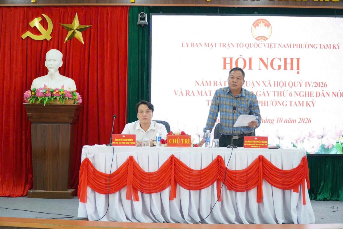 Ông Nguyễn Quyết Thắng, Chủ tịch Ủy ban MTTQ Việt Nam phường Tam Kỳ,  phát biểu tại hội nghị ra mắt mô hình “Ngày thứ 6 nghe dân nói”.