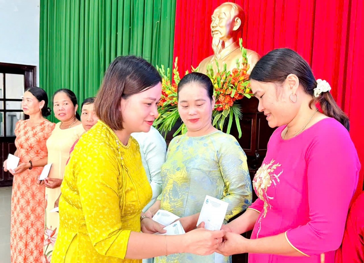 Lan tỏa yêu thương, tiếp sức phụ nữ đơn thân vượt khó