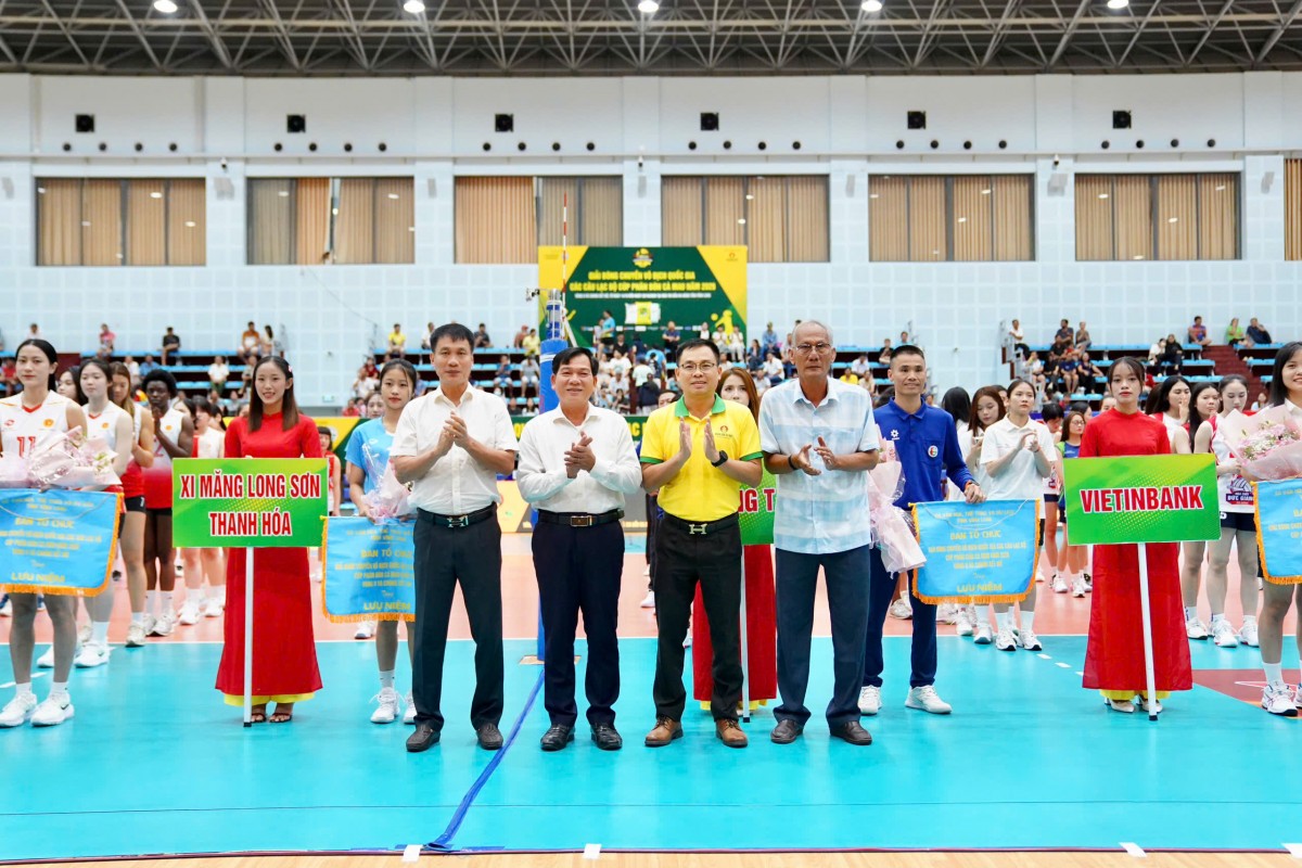 Bùng nổ tranh tài tại vòng 2 Giải Bóng chuyền vô địch Quốc gia Cúp Phân bón Cà Mau