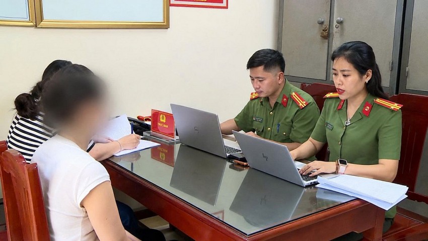 Các đối tượng bị Cơ quan công an triệu tập để điều tra hành vi trốn thuế.