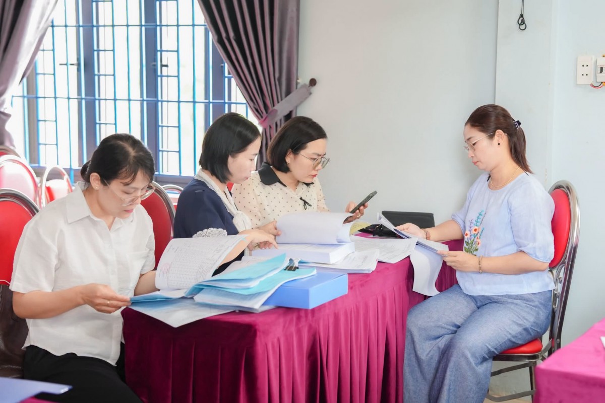 Tp. Huế: Phường Hương Thủy kiểm tra đột xuất, tăng cường an toàn thực phẩm