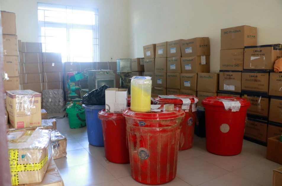 Công an Nghệ An triệt phá đường dây sản xuất, buôn bán thuốc giả quy mô lớn