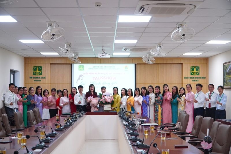 Talkshow bình đẳng giới tại HUAF lan tỏa thông điệp tôn trọng, công bằng và sẻ chia trong môi trường giáo dục.
