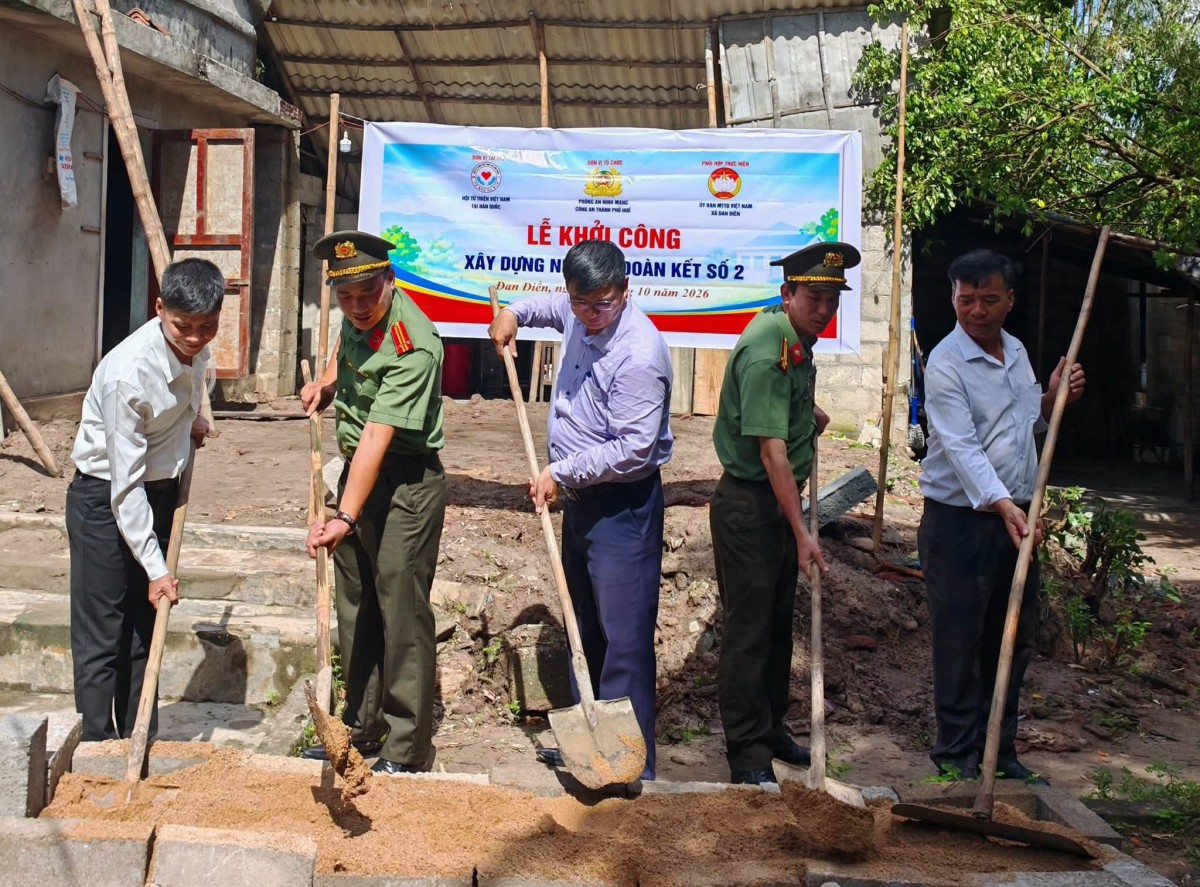 Hỗ trợ nhà ở tại Tp. Huế cho gia đình có công với cách mạng, lan tỏa tinh thần tương thân tương ái, bảo đảm an sinh xã hội.