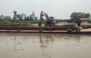 Hải Phòng: Lực lượng liên ngành phát hiện, xử lý 2 bến thủy "chui" trên tuyến Bạch Đằng