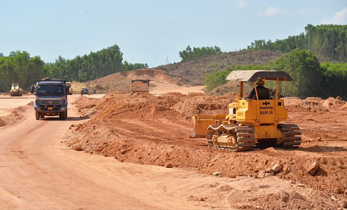 Quảng Ngãi tăng tốc giải ngân đầu tư công, siết trách nhiệm chủ đầu tư