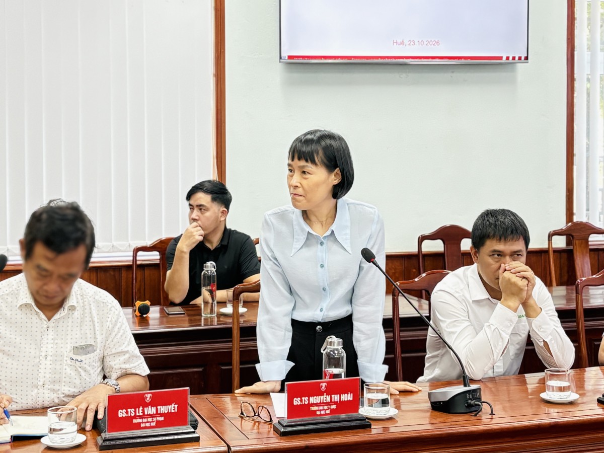Bộ GD&ĐT khảo sát Đại học Huế về đại học tinh hoa, nguồn nhân lực chất lượng cao và hợp tác quốc tế.