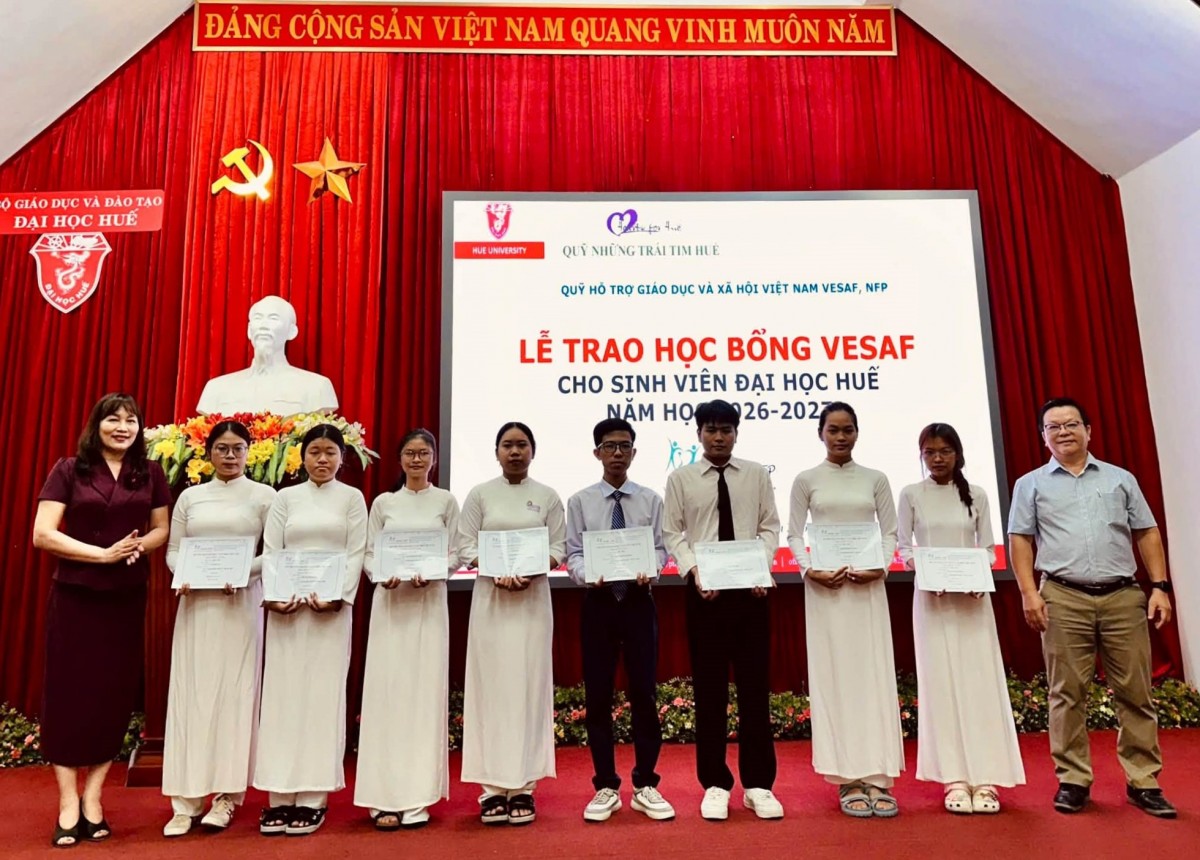 Tp Huế: Hội LHPN xã Đan Điền kết nối học bổng, tiếp sức sinh viên vượt khó